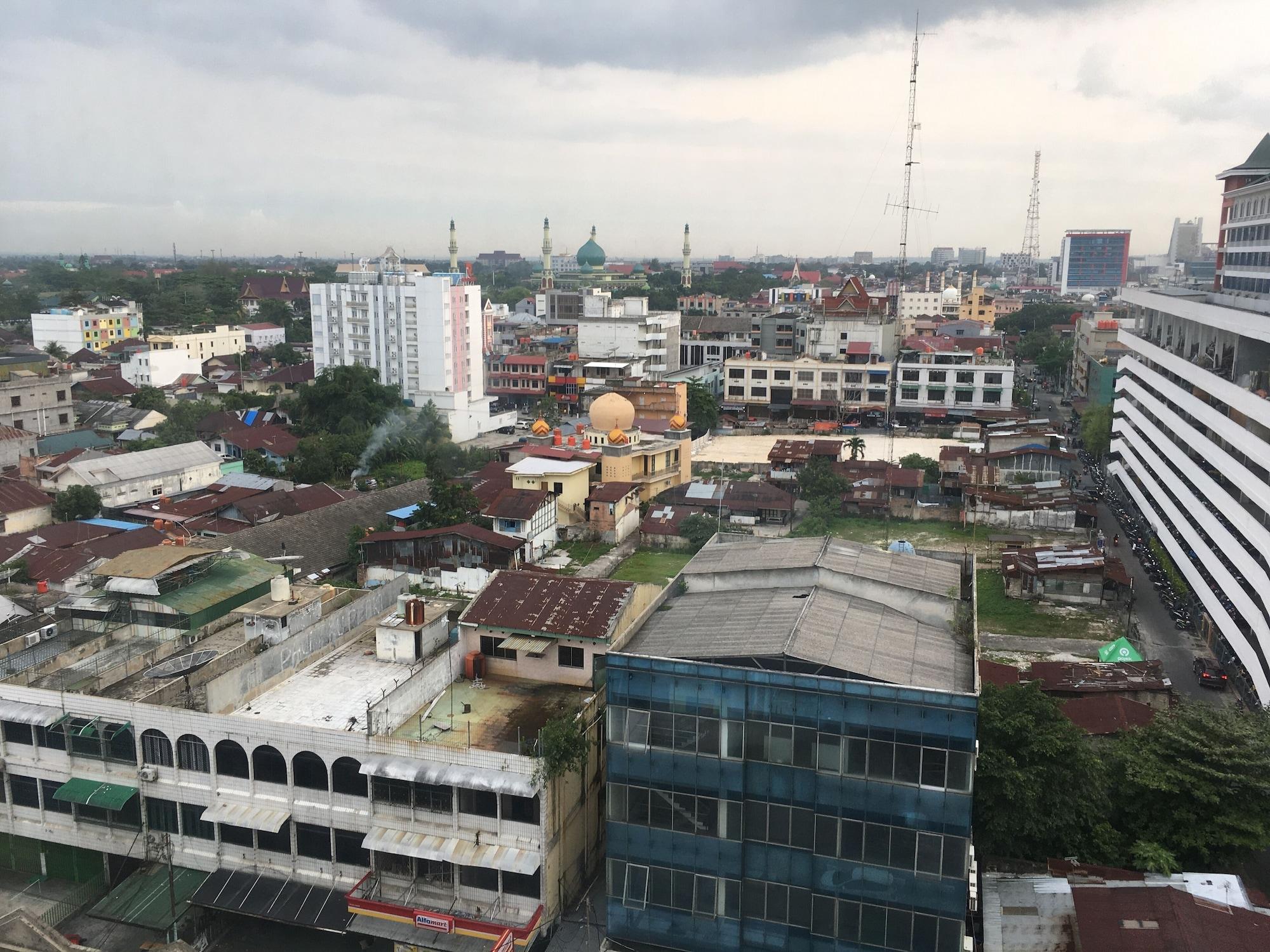 Grand Zuri Pekanbaru Exterior foto