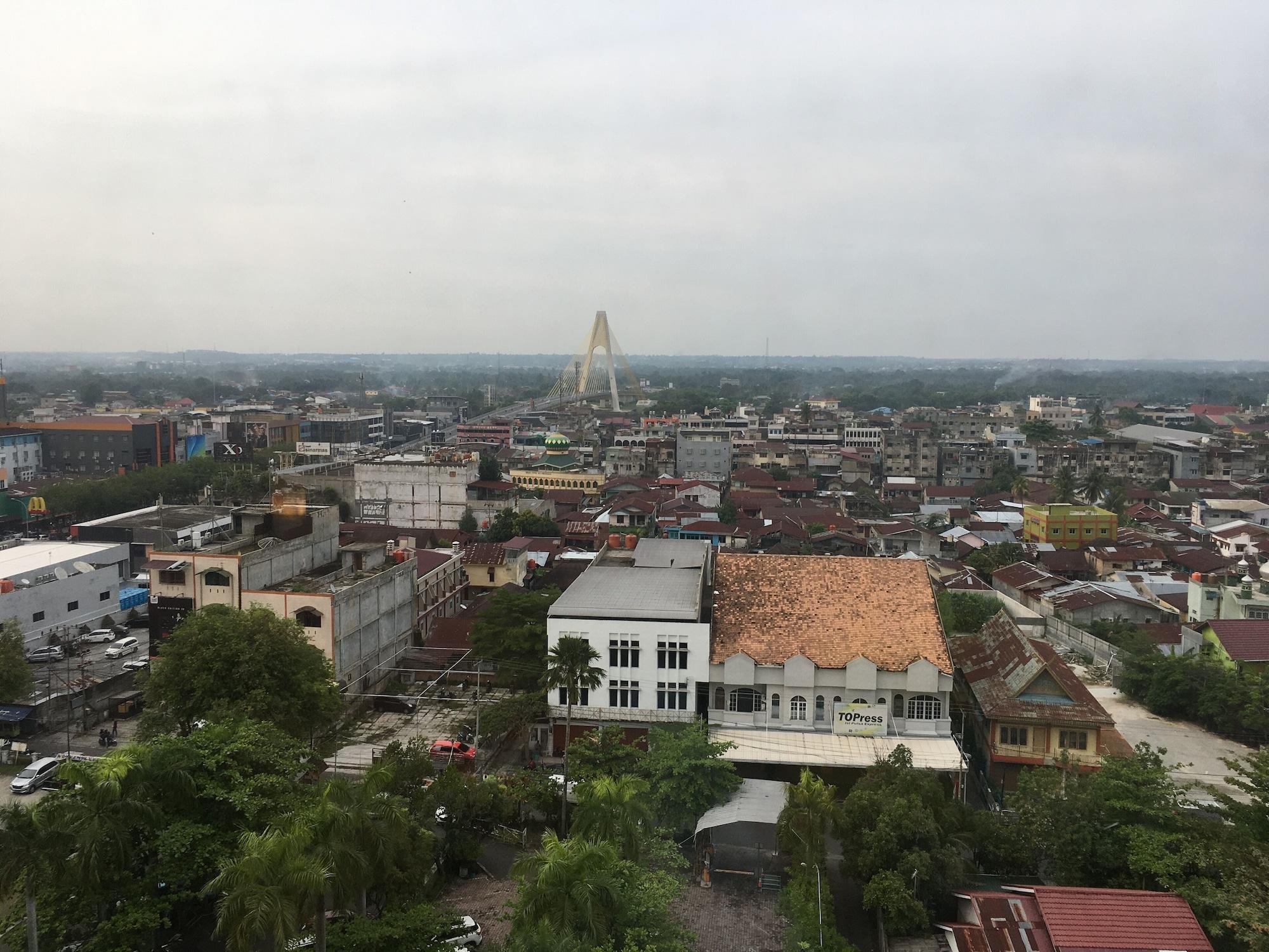 Grand Zuri Pekanbaru Exterior foto