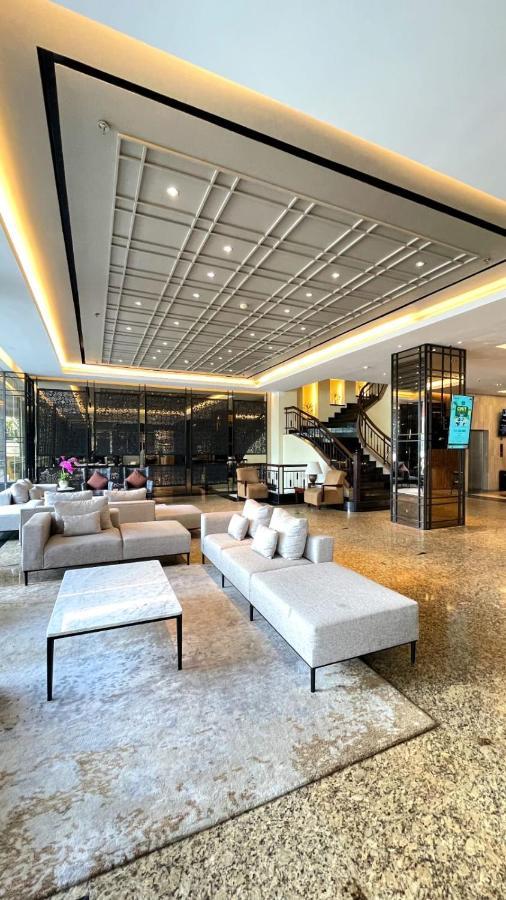 Grand Zuri Pekanbaru Exterior foto