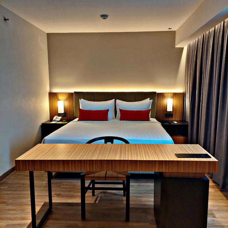 Grand Zuri Pekanbaru Exterior foto